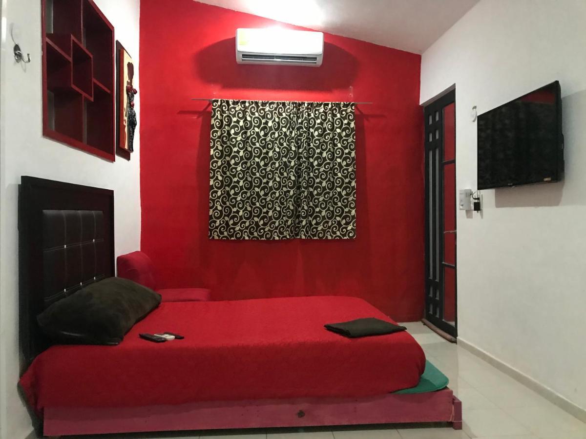 Casa Lili 2: Luxurious/Amplio/Hot Water/Economic/Wifi/Tv Apartment Valladolid  Exterior photo